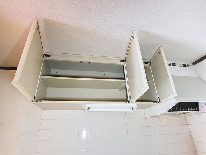 イースタン鶴田3の内装