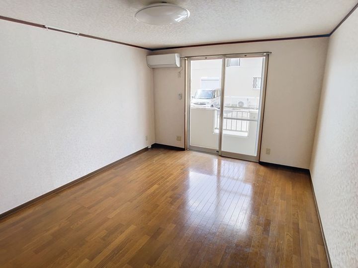 イースタン鶴田3の居間