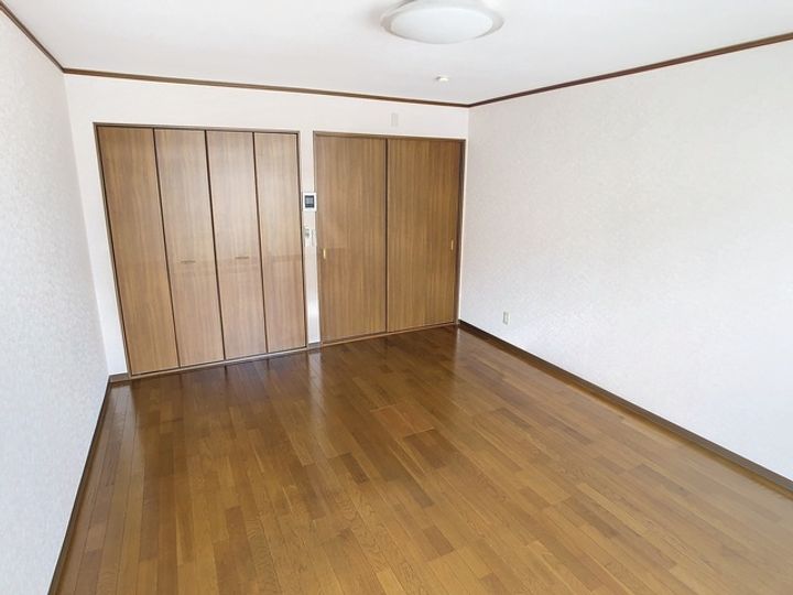 イースタン鶴田6の内装