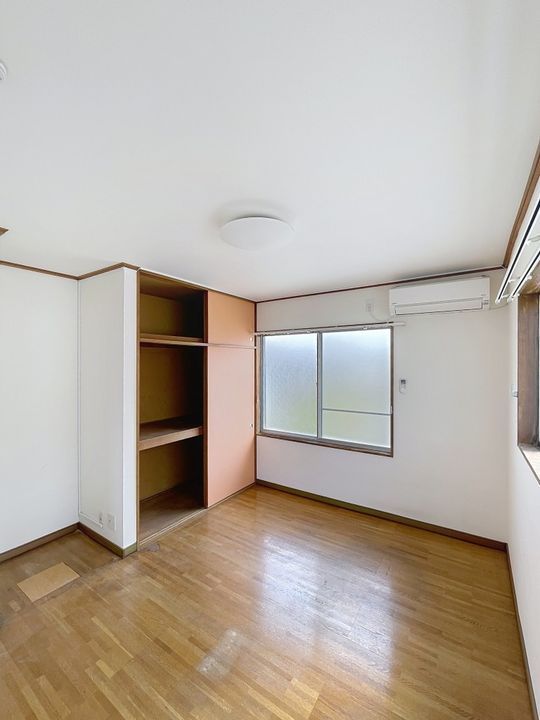 ハイツこやま峰1号棟202の内装