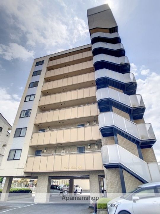 TWINVILLA B館の外観