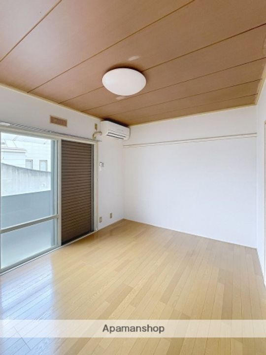 山口ハイツ102の居間