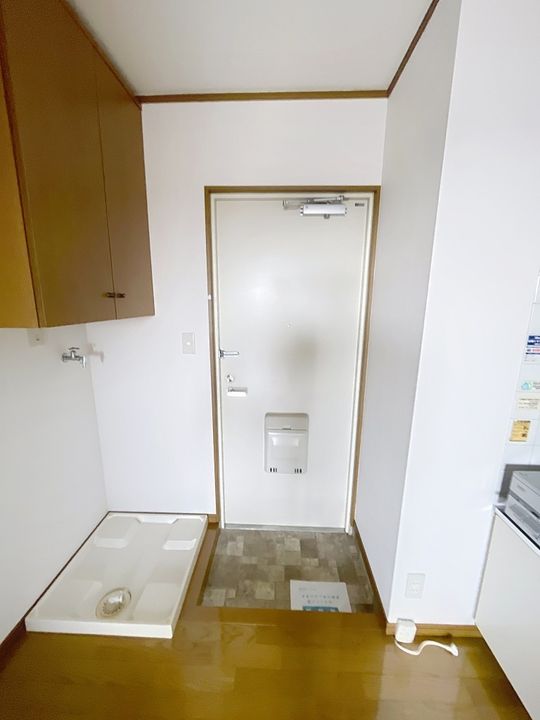 アイビス山崎304の玄関