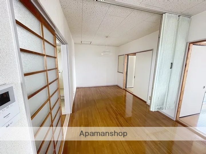 シャンポール双葉301の内装