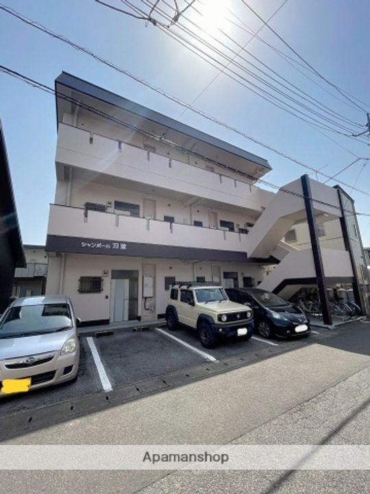 シャンポール双葉301の外観