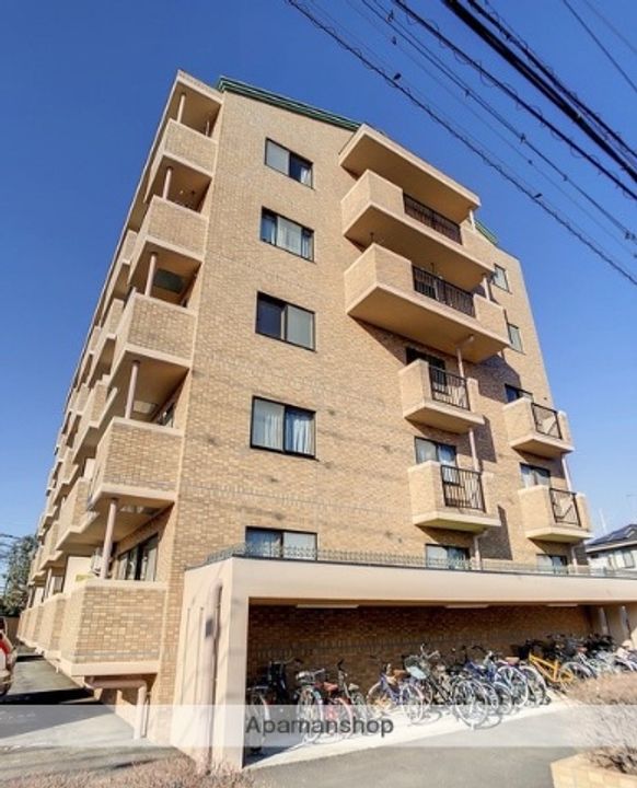 アルディエール302の外観