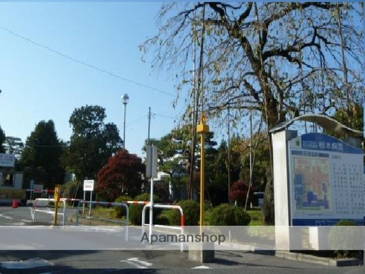 アルディエール302の周辺