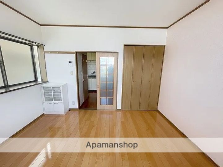 ロイゼハイムⅡ202の居間