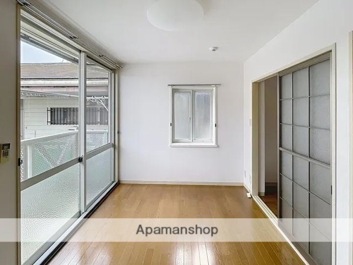 コーポマロニエ(ミネマチ)B203の居間