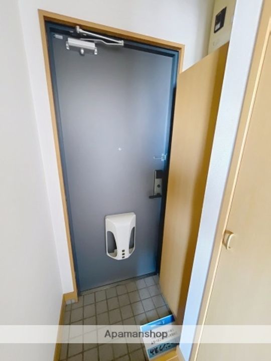 MKハイツ301の玄関