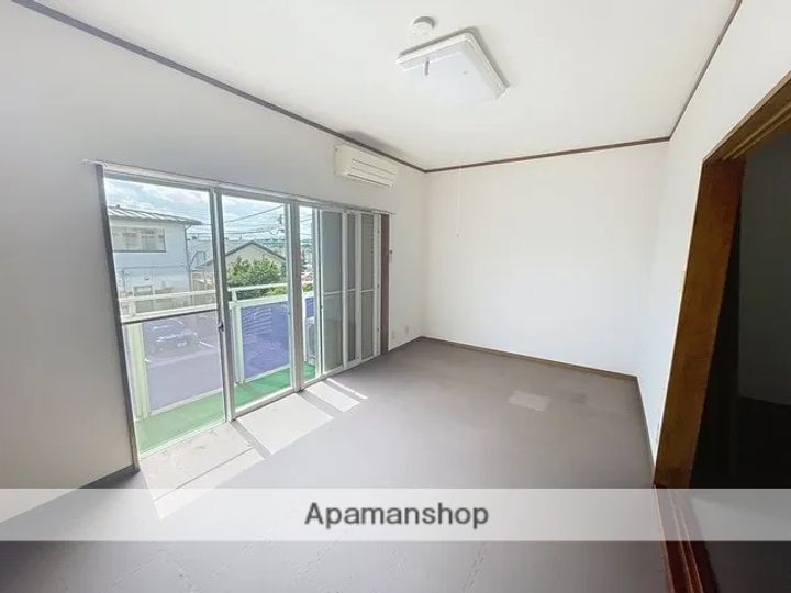 コーポエイチアイB203の居間