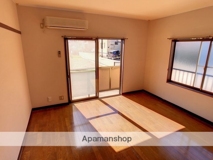 ウッディハイツⅡ105の居間