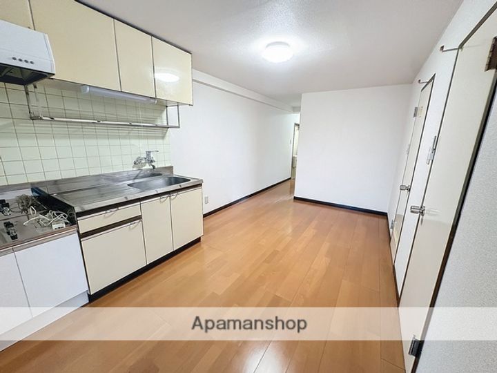 明保野レジデンス305の内装