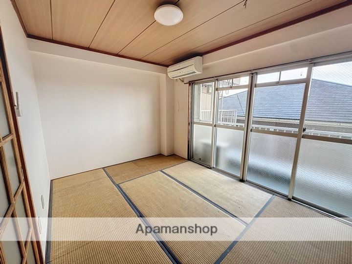 明保野レジデンス305の内装