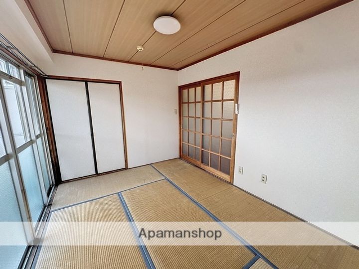 明保野レジデンス305の内装