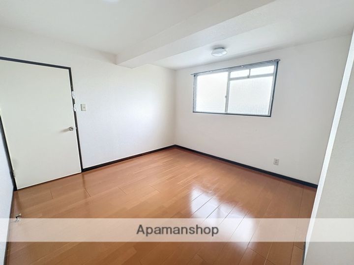 明保野レジデンス305の内装