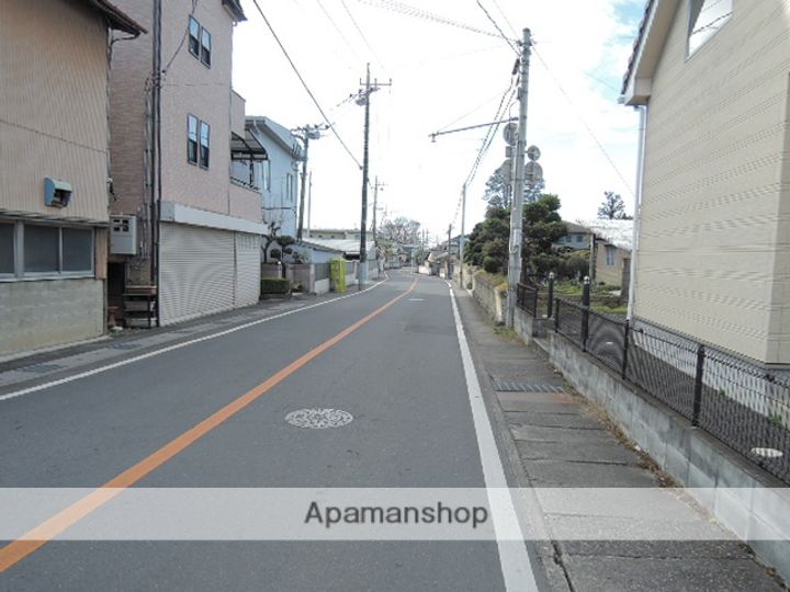 フラットNの周辺