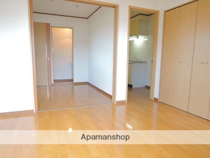 フラットNの居間