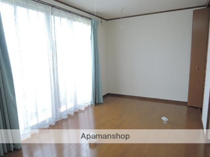 コーポKATSURA106の居間