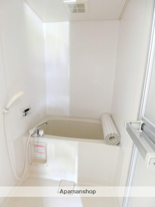 ウエルネス本城101の風呂