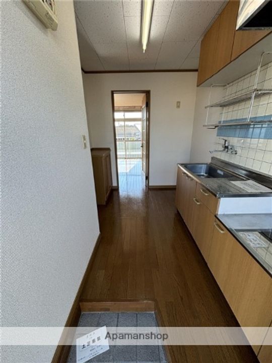 ピア・メゾンⅡC棟C201の玄関