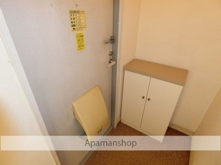 ラフォーレ福居5Aの玄関