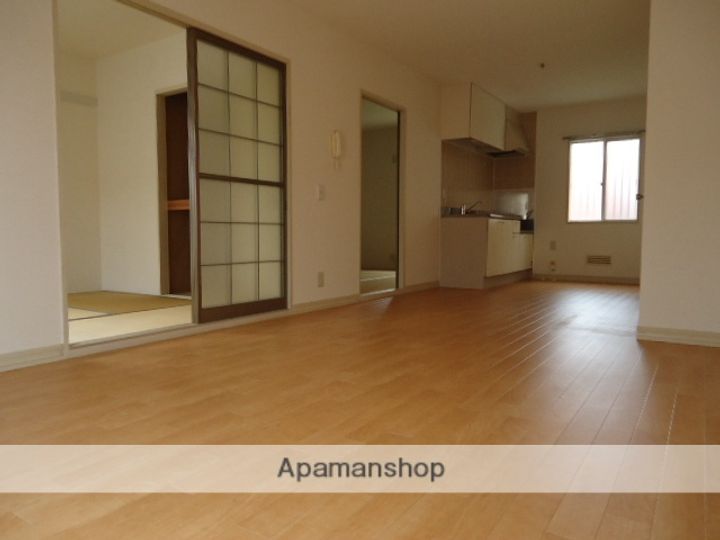 ラフォーレ五十部7Bの居間