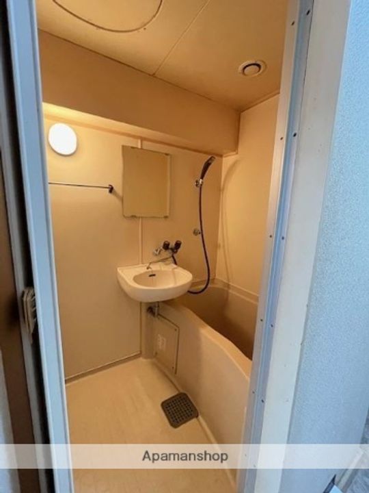 ホワイトハイツ鹿島台208の風呂