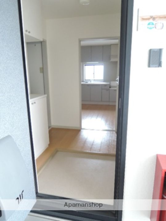 ラフォーレ山川8201の玄関