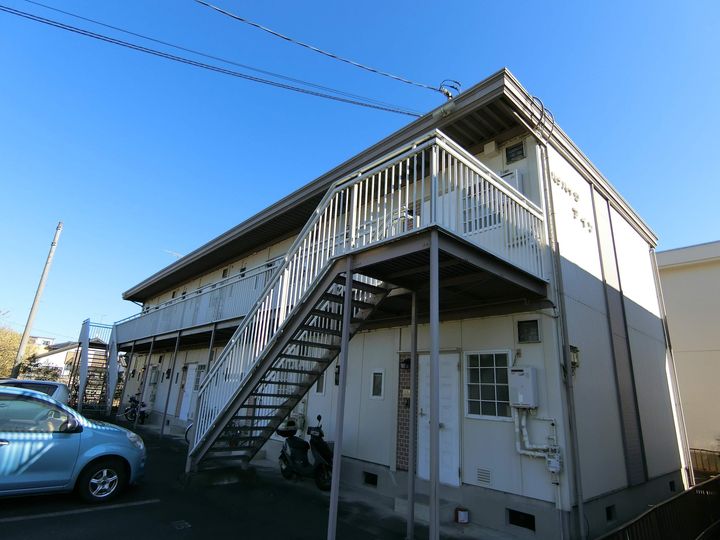 パナハイツ アインの外観