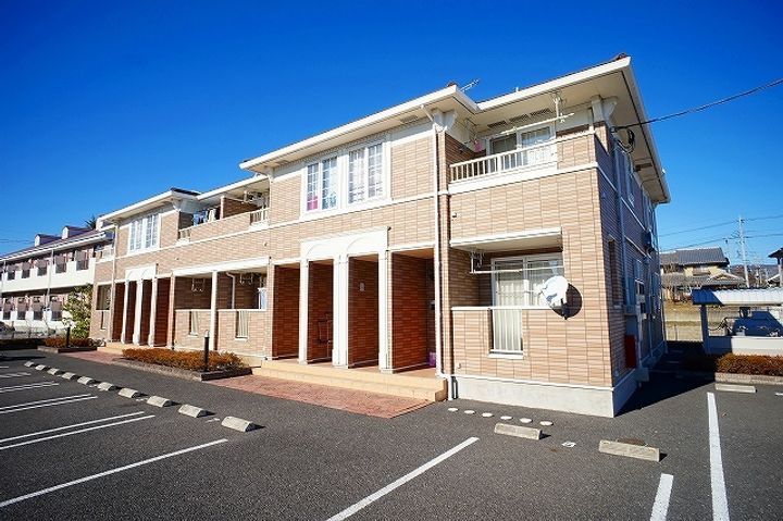 ファンタジア ヒルズCの外観