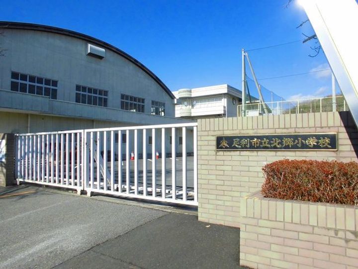 ウィステリアヒルの周辺
