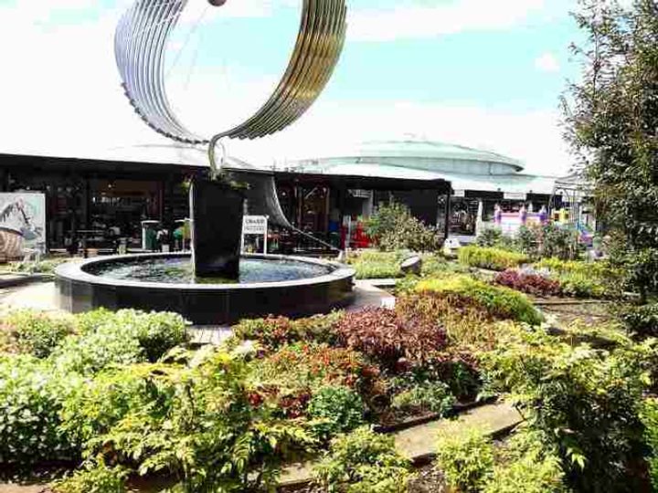 リュミエールBの周辺