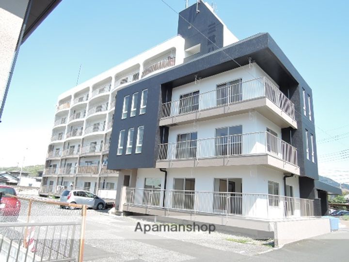 パインズクレスト502の外観