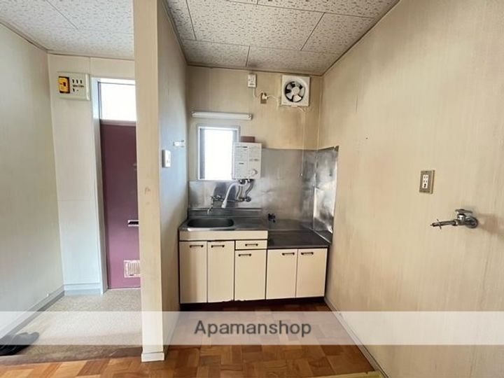 ホワイトハイツ203のキッチン