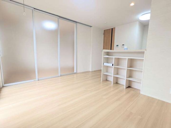 メゾンサンライズの居間