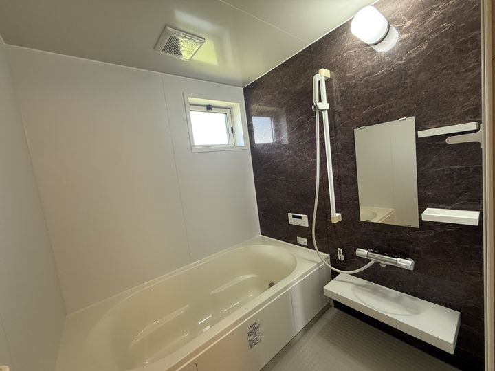 カレント IIIの風呂