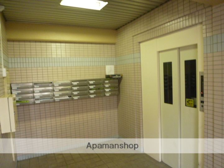 エフ・フラッツ駅前マンションの外観