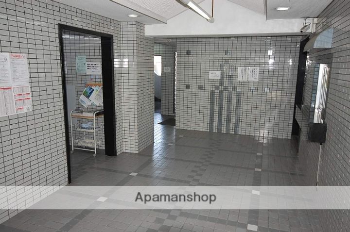 群馬県高崎市江木町の賃貸マンション401の外観
