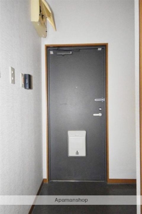やまざきビル401の玄関