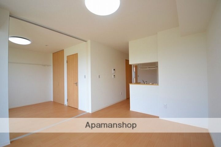 群馬県富岡市富岡の賃貸アパート103の居間