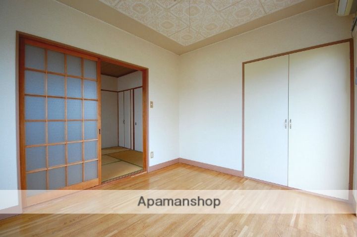 大洋第一コーポの居間