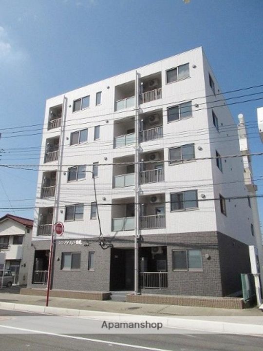 ムーンリバーの外観