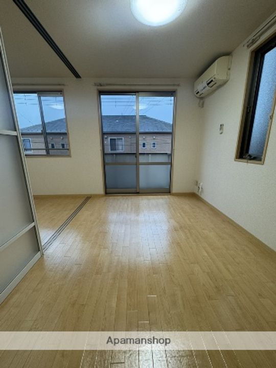 クレシェンテABCDEFGの居間