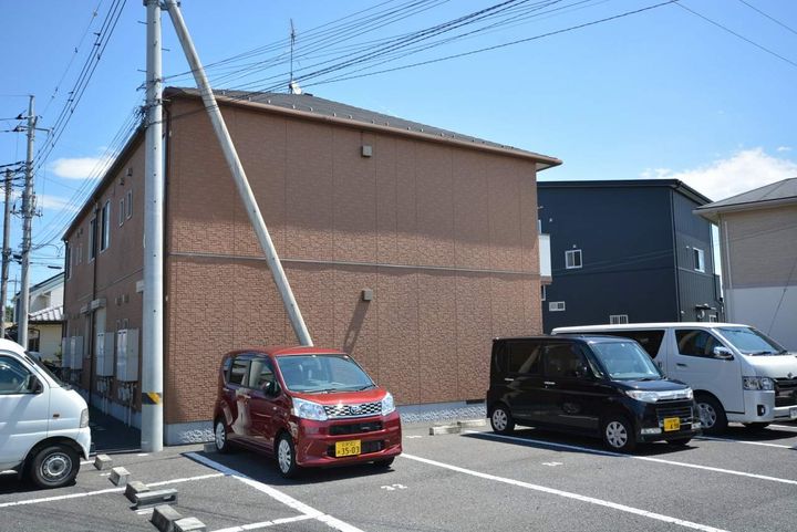 クレシェンテABCDEFGの外観