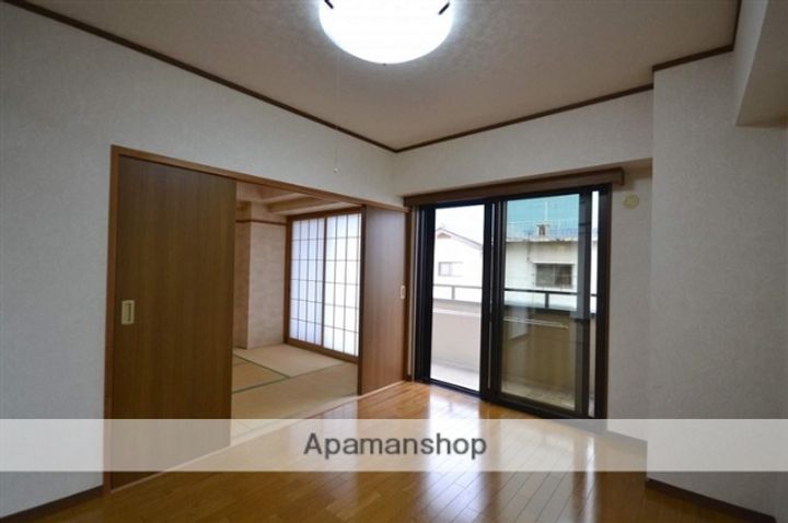 パレス国領の内装