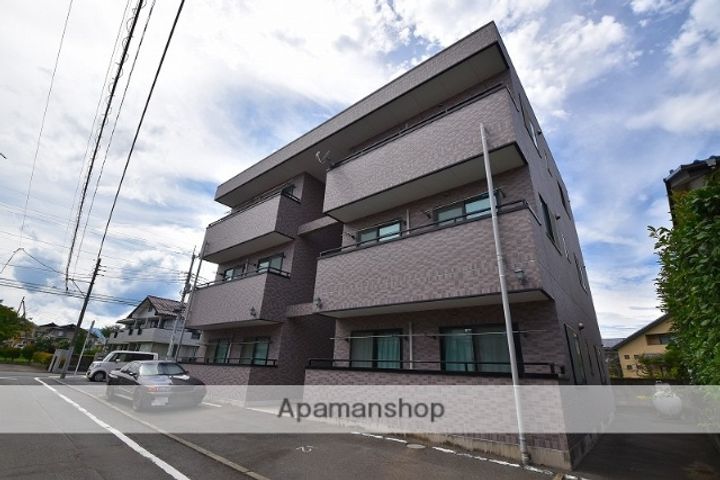 群馬県前橋市総社町植野の賃貸アパートの外観