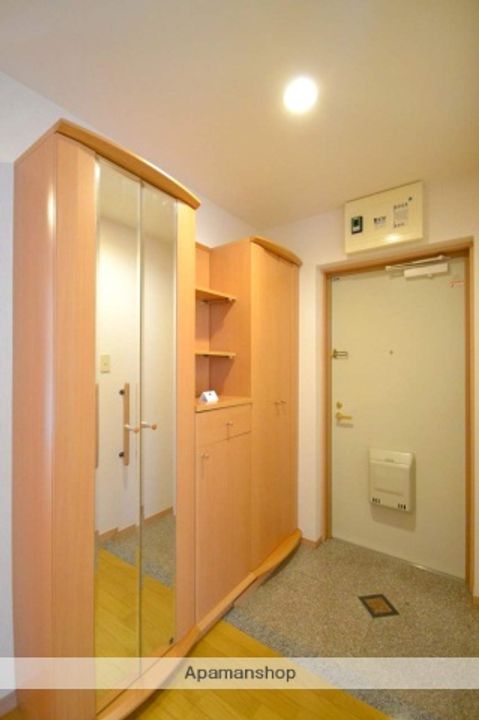 群馬県前橋市南町2丁目の賃貸マンション101の玄関