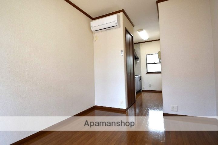 群馬県前橋市六供町の賃貸アパート102の内装