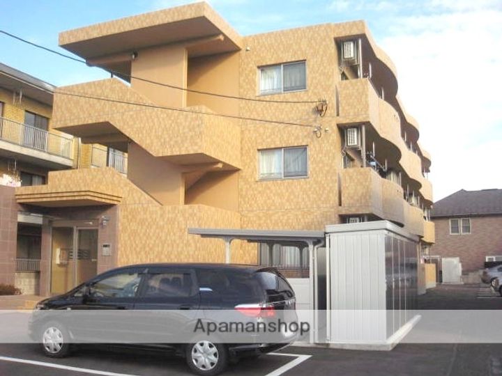 群馬県前橋市南町2丁目の賃貸マンション101の外観